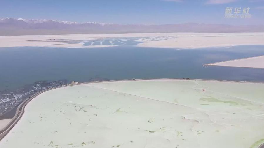 &ldquo;五一&rdquo;假期茶卡鹽湖迎來&ldquo;打卡熱&rdquo;